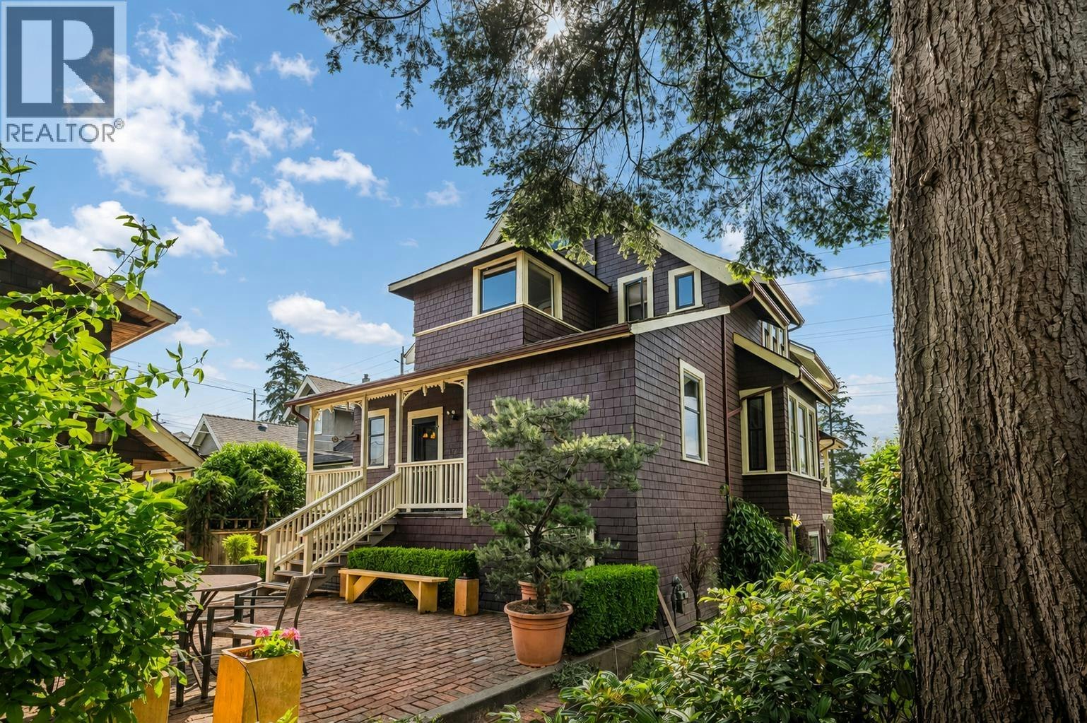 819 Eighth Avenue, New Westminster, BC, V3M 2R4