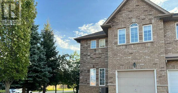 92-4055 Forest Run Avenue, Burlington, ON, L7M 5B8