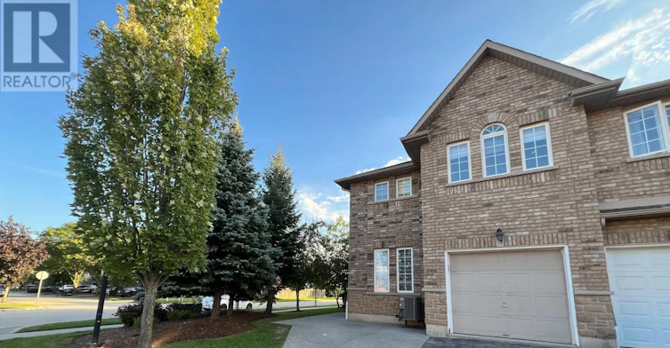 92-4055 Forest Run Avenue, Burlington, ON, L7M 5B8 - 2