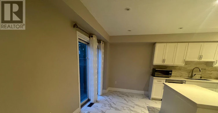 92-4055 Forest Run Avenue, Burlington, ON, L7M 5B8 - 13