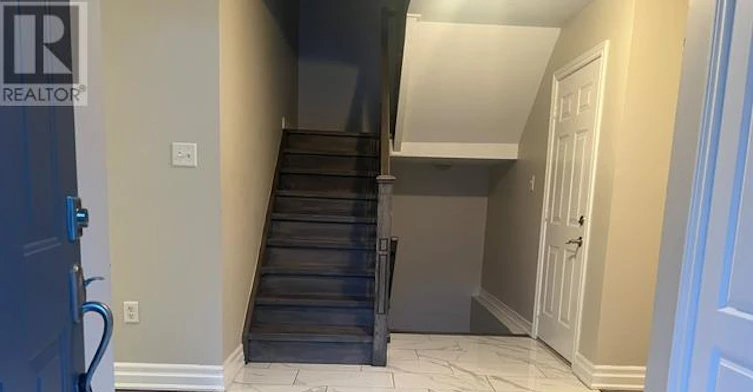 92-4055 Forest Run Avenue, Burlington, ON, L7M 5B8 - 10