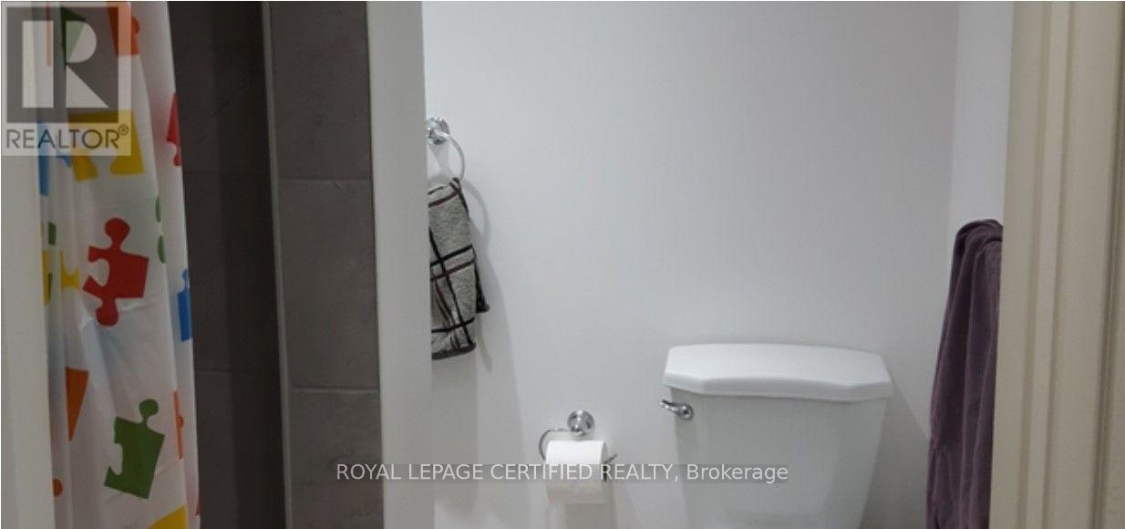 ROOM 61-3380 Millway SOUTH, Mississauga, ON, L5L 3L8 - 4
