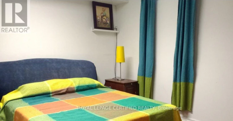 ROOM 61-3380 Millway SOUTH, Mississauga, ON, L5L 3L8 - 2