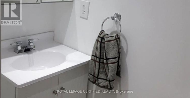 ROOM 61-3380 Millway SOUTH, Mississauga, ON, L5L 3L8 - 3