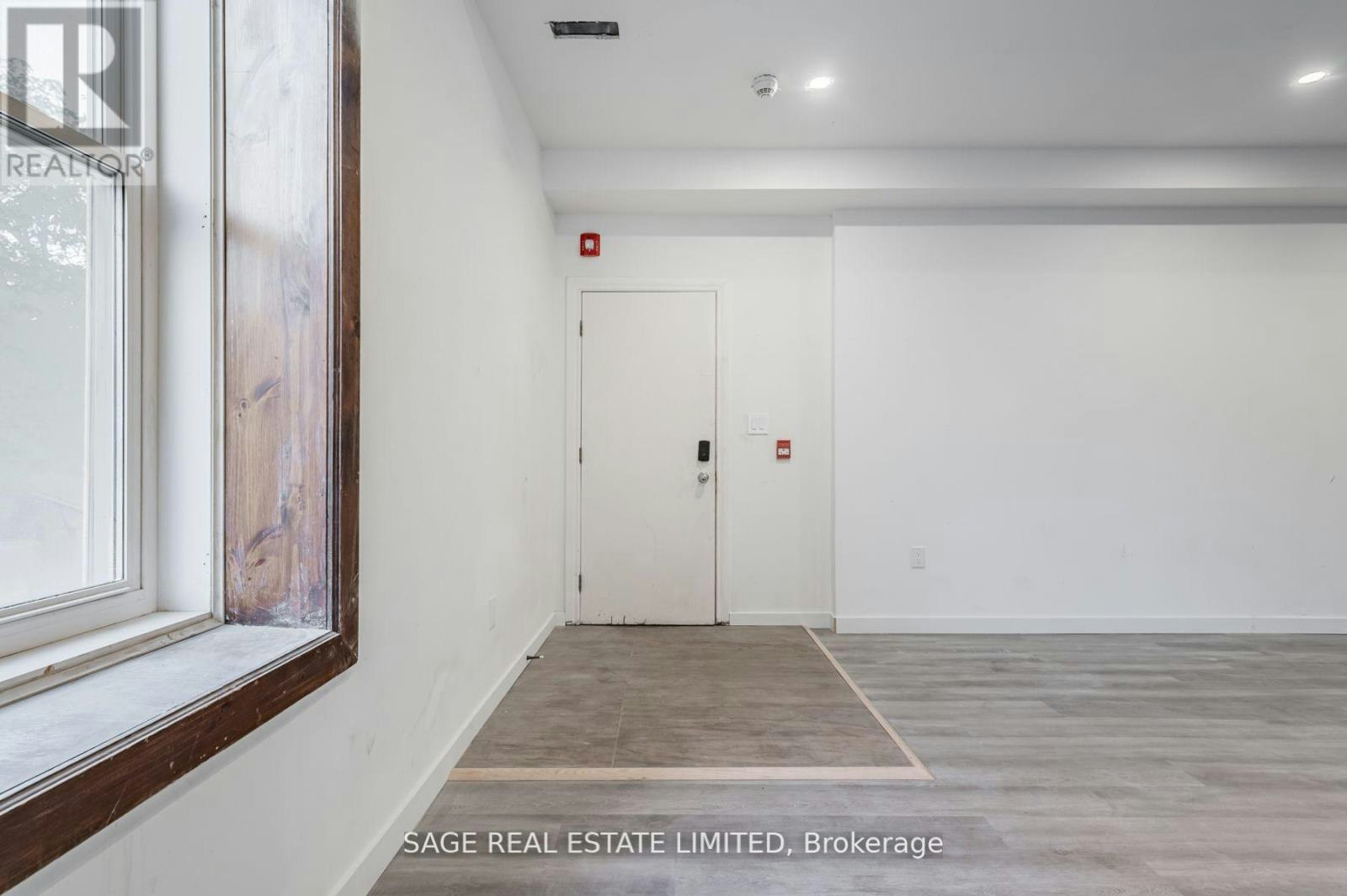 10-14 Cross Street, Hamilton, ON, L9H 2R4 - 2