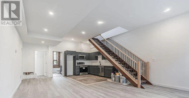 10-14 Cross Street, Hamilton, ON, L9H 2R4