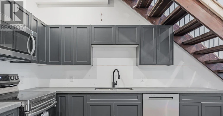 10-14 Cross Street, Hamilton, ON, L9H 2R4 - 3