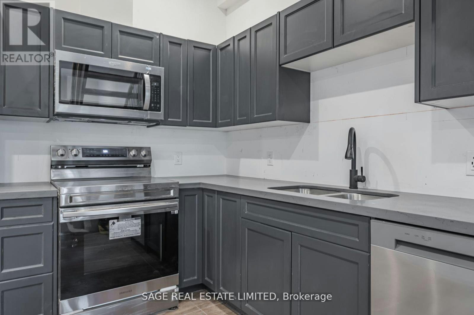 10-14 Cross Street, Hamilton, ON, L9H 2R4 - 9