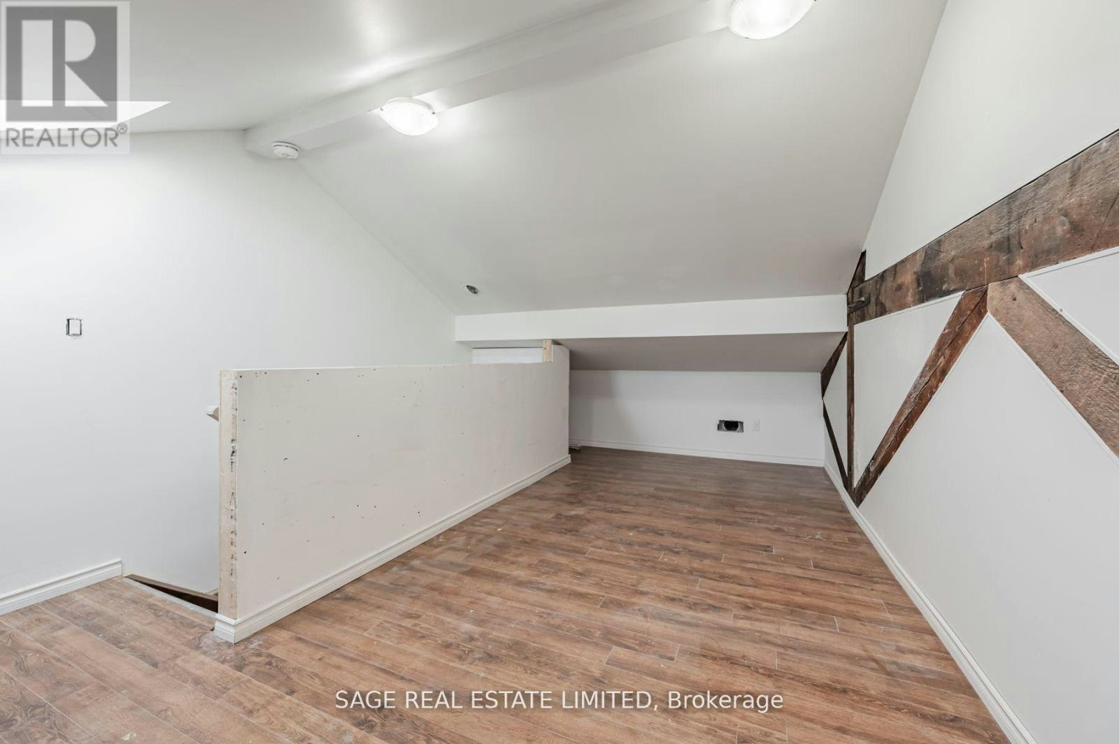 10-14 Cross Street, Hamilton, ON, L9H 2R4 - 16