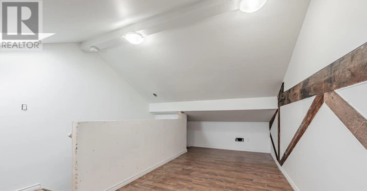 10-14 Cross Street, Hamilton, ON, L9H 2R4 - 16