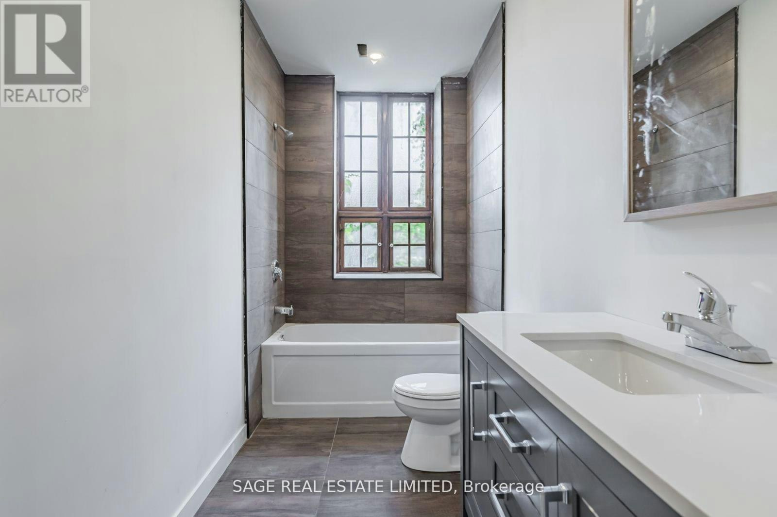 10-14 Cross Street, Hamilton, ON, L9H 2R4 - 11