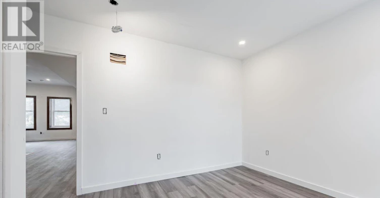 10-14 Cross Street, Hamilton, ON, L9H 2R4 - 14