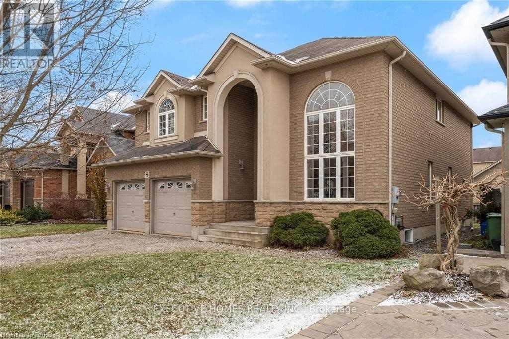 MAIN LEVEL-8 Roelfson Drive, Hamilton, ON, L9K 1P1 - 2