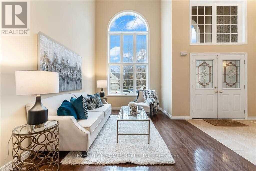 MAIN LEVEL-8 Roelfson Drive, Hamilton, ON, L9K 1P1 - 6