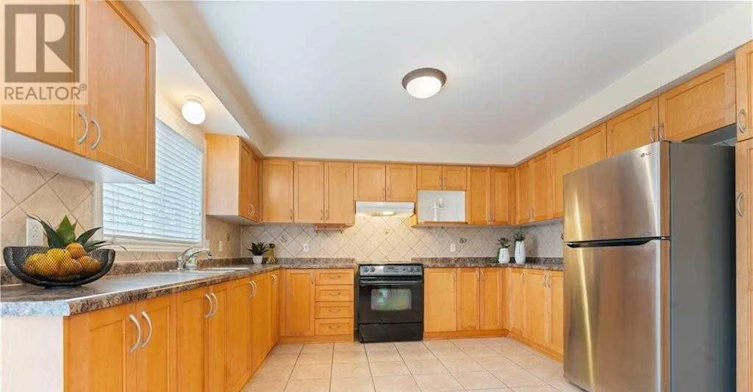 MAIN LEVEL-8 Roelfson Drive, Hamilton, ON, L9K 1P1 - 16