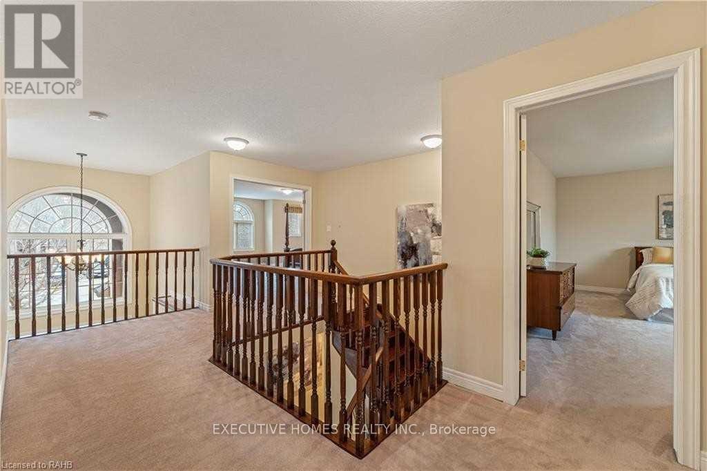 MAIN LEVEL-8 Roelfson Drive, Hamilton, ON, L9K 1P1 - 28