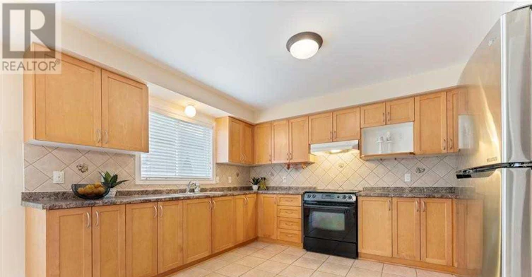 MAIN LEVEL-8 Roelfson Drive, Hamilton, ON, L9K 1P1 - 15