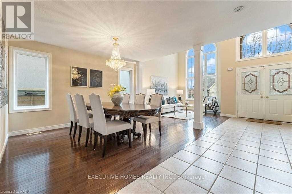 MAIN LEVEL-8 Roelfson Drive, Hamilton, ON, L9K 1P1 - 8