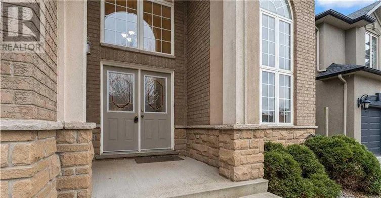 MAIN LEVEL-8 Roelfson Drive, Hamilton, ON, L9K 1P1 - 3