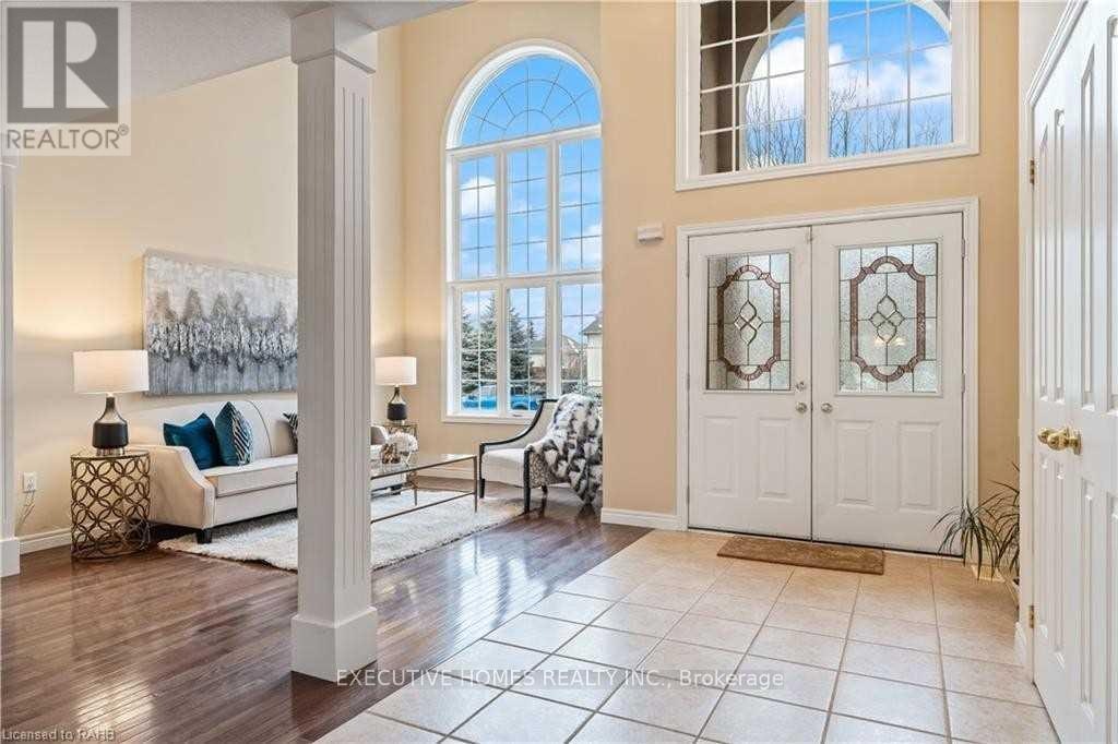 MAIN LEVEL-8 Roelfson Drive, Hamilton, ON, L9K 1P1 - 4