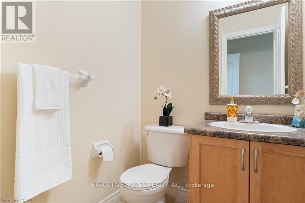 MAIN LEVEL-8 Roelfson Drive, Hamilton, ON, L9K 1P1 - 12