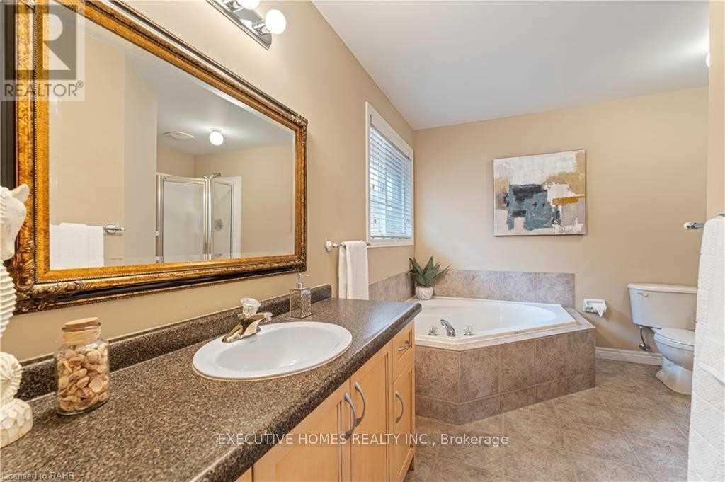 MAIN LEVEL-8 Roelfson Drive, Hamilton, ON, L9K 1P1 - 21