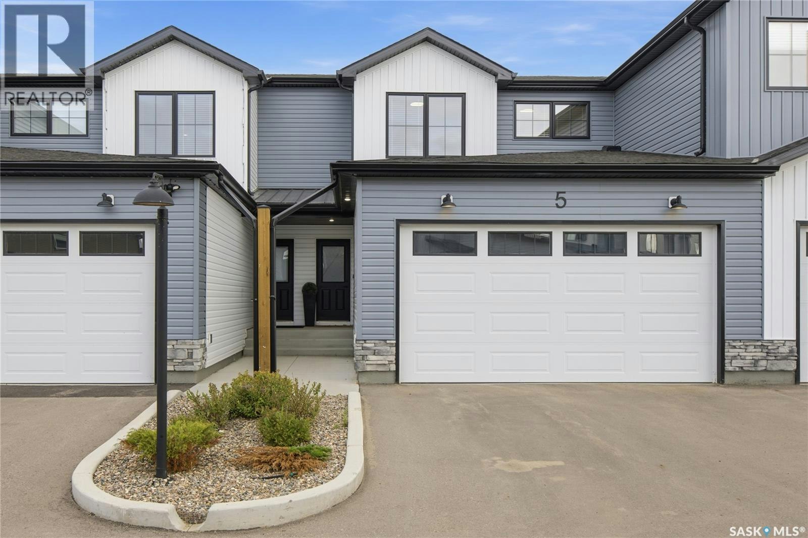 5-625 Dagnone Crescent, Saskatoon, SK, S7V 1K9