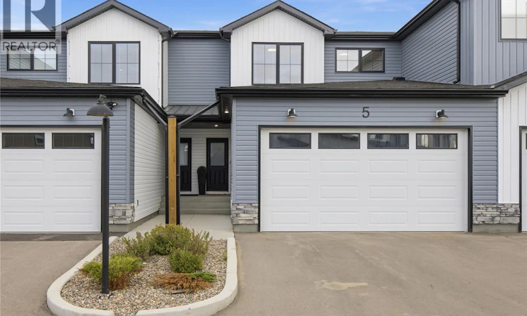 5-625 Dagnone Crescent