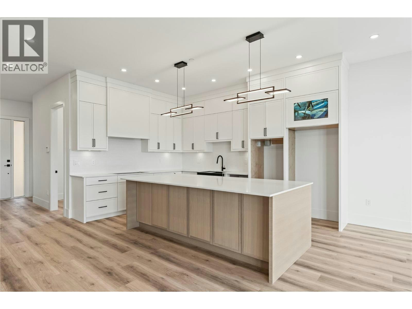 8948 Tavistock Road, Vernon, BC, V1H 2L4 - 12