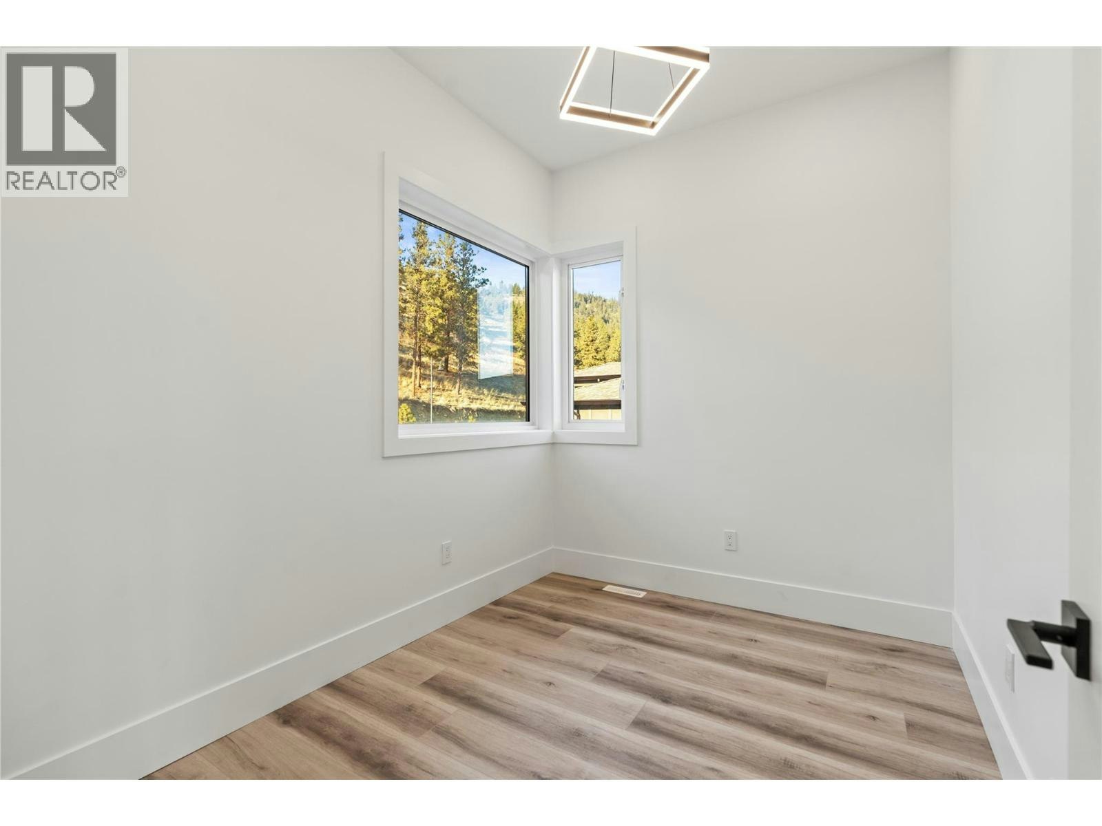 8948 Tavistock Road, Vernon, BC, V1H 2L4 - 6