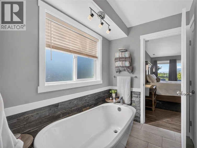 38-2592 Alpen Paradies Road, Blind Bay, BC, V0E 1H1 - 35