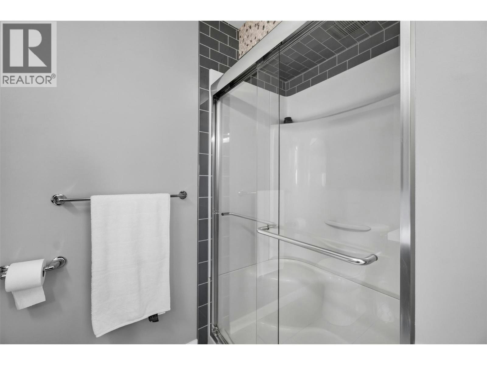 38-2592 Alpen Paradies Road, Blind Bay, BC, V0E 1H1 - 37