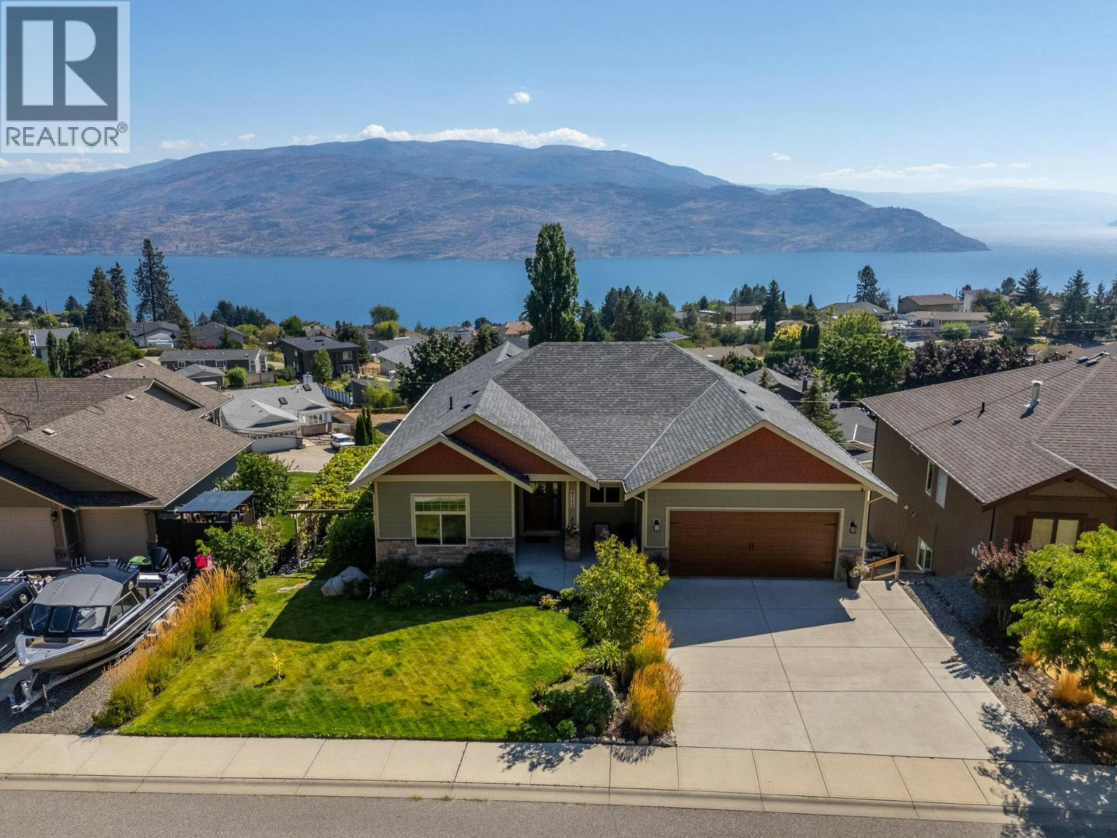 6112 Seymoure Avenue, Peachland, BC, V0H 1X4