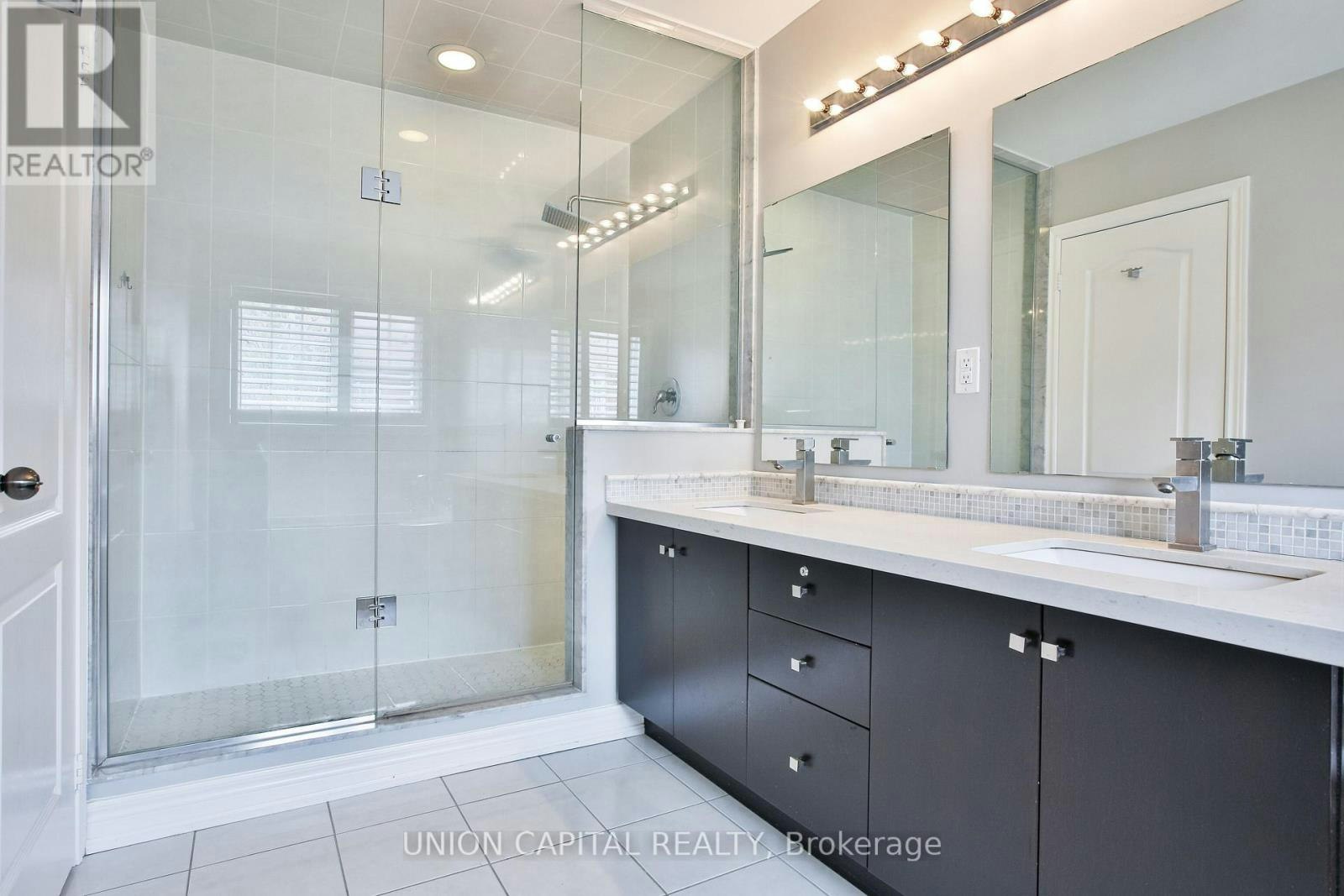 3 Lindvest Crescent, Vaughan, ON, L6A 4N3 - 21