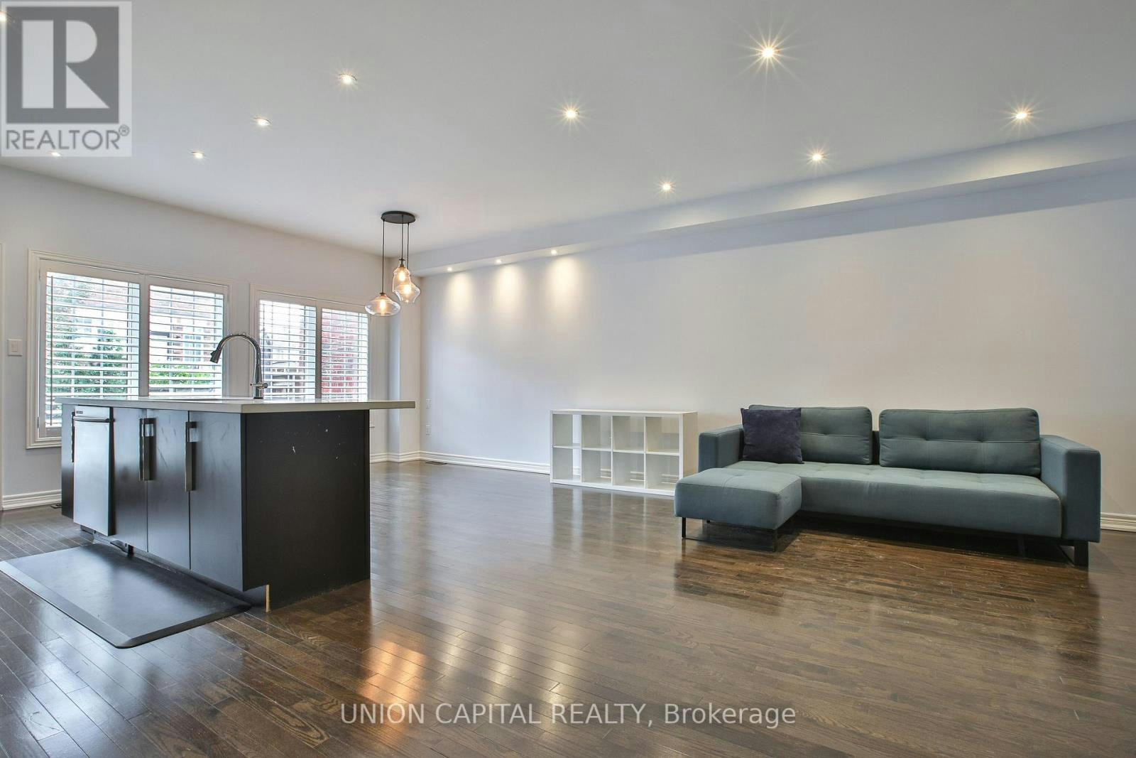 3 Lindvest Crescent, Vaughan, ON, L6A 4N3 - 11