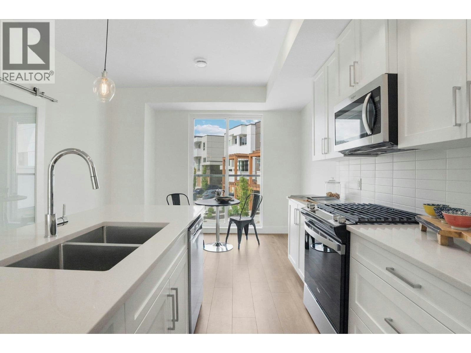 46-720 Valley Road, Kelowna, BC, V1V 0E1 - 11