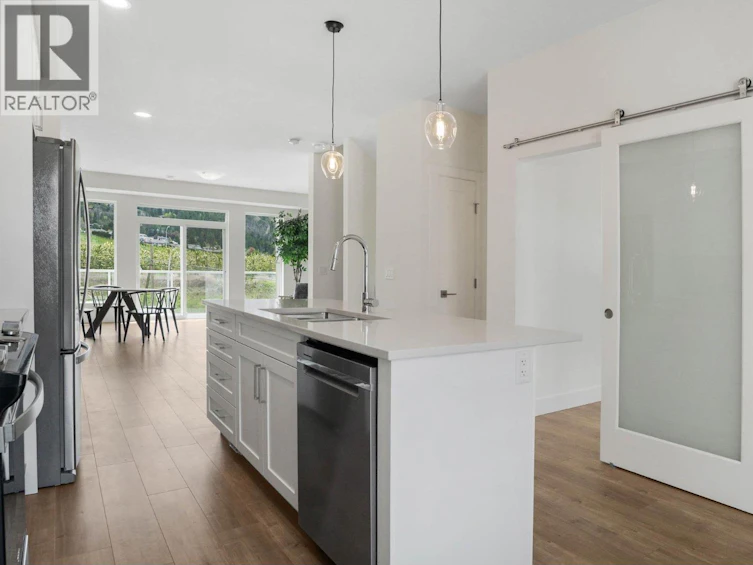 46-720 Valley Road, Kelowna, BC, V1V 0E1 - 10