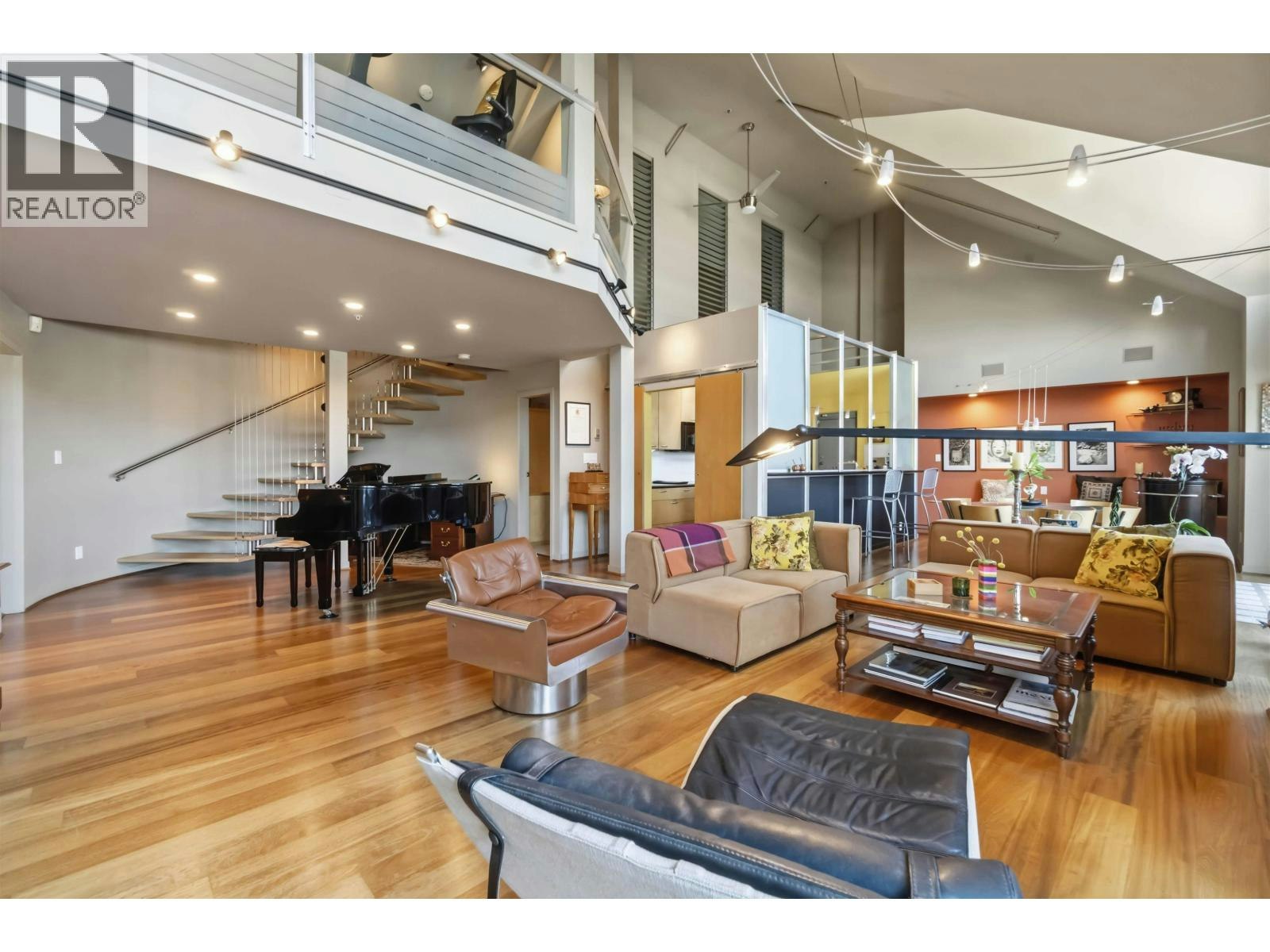 601-2525 Quebec Street, Vancouver, BC, V5T 4R5