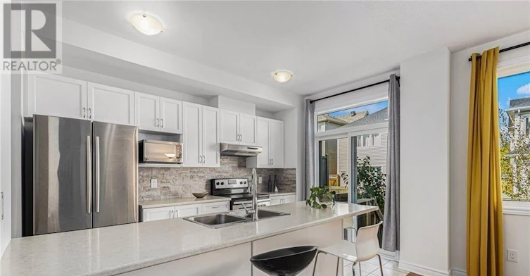 932 Kilbirnie Drive, Manotick, ON, K2J 6G2 - 4