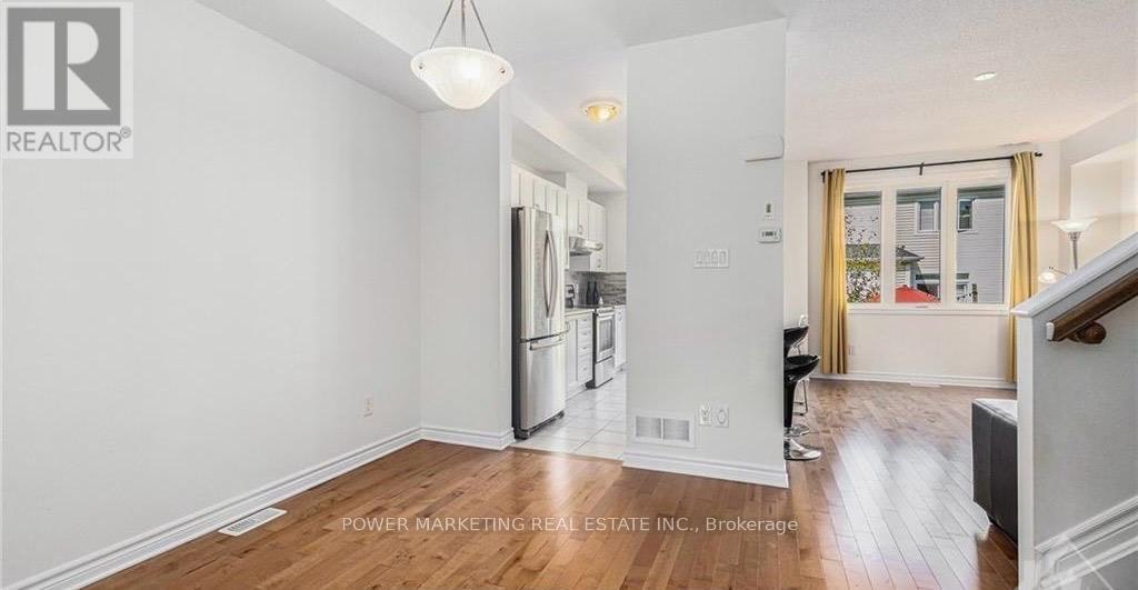 932 Kilbirnie Drive, Manotick, ON, K2J 6G2 - 6