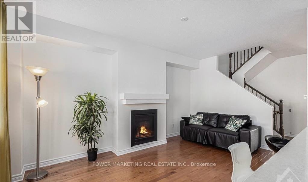 932 Kilbirnie Drive, Manotick, ON, K2J 6G2 - 5