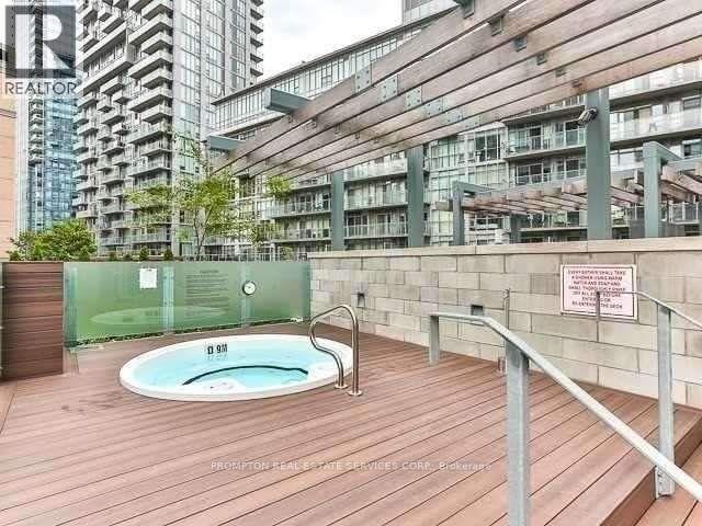 407-30 Nelson Street, Toronto, ON, M5V 0H5 - 3