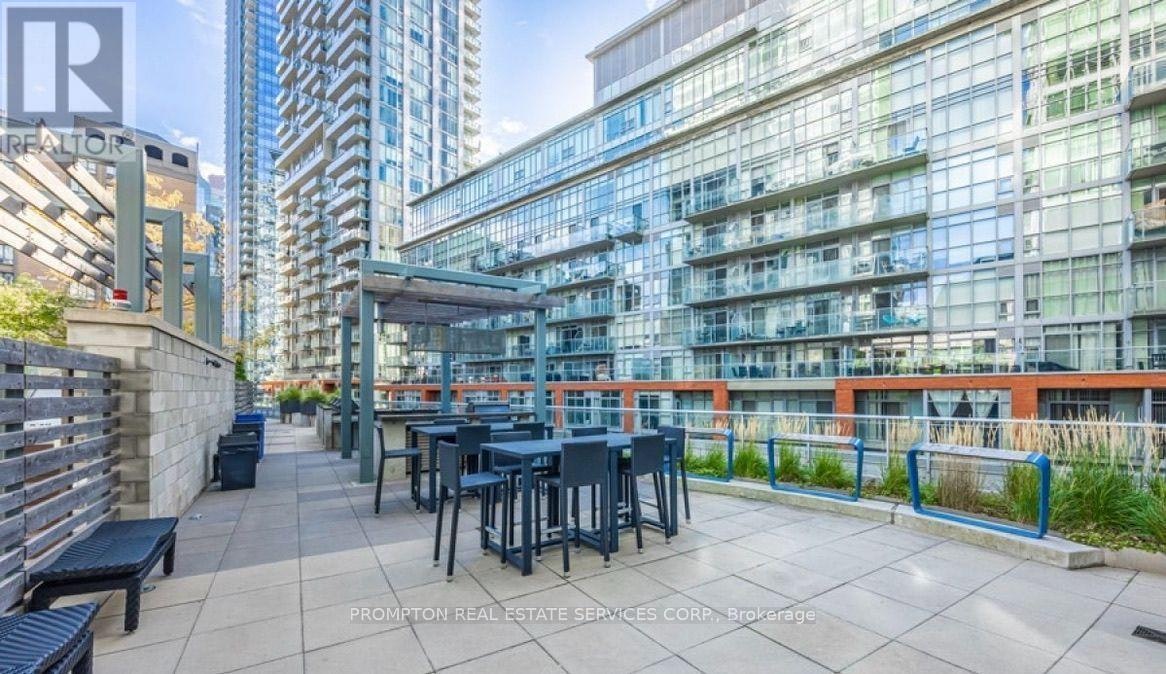 407-30 Nelson Street, Toronto, ON, M5V 0H5 - 2