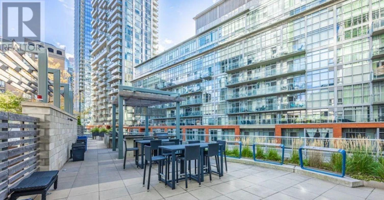 407-30 Nelson Street, Toronto, ON, M5V 0H5 - 2