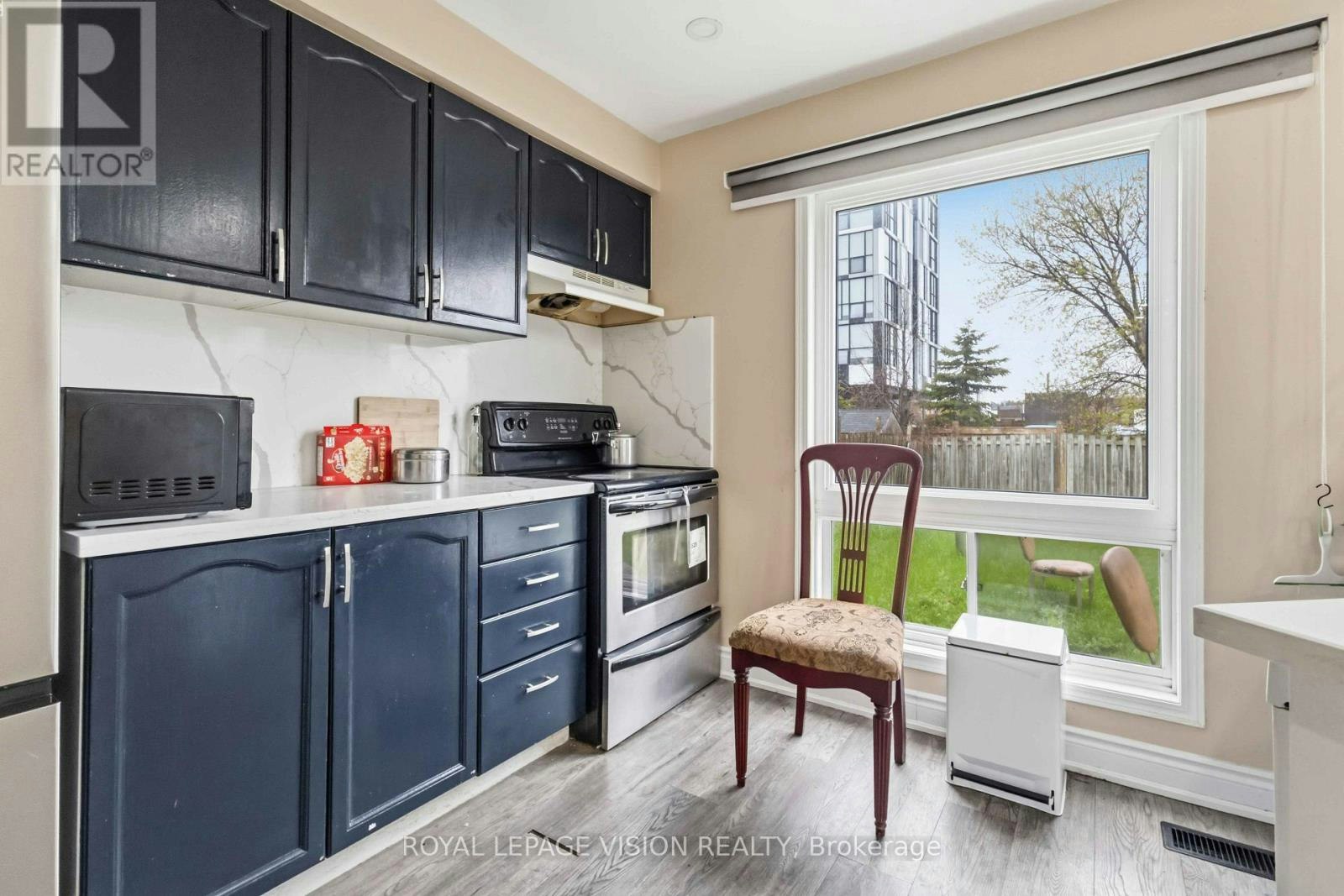 1815 Dalhousie Crescent, Oshawa, ON, L1G 8C5 - 13