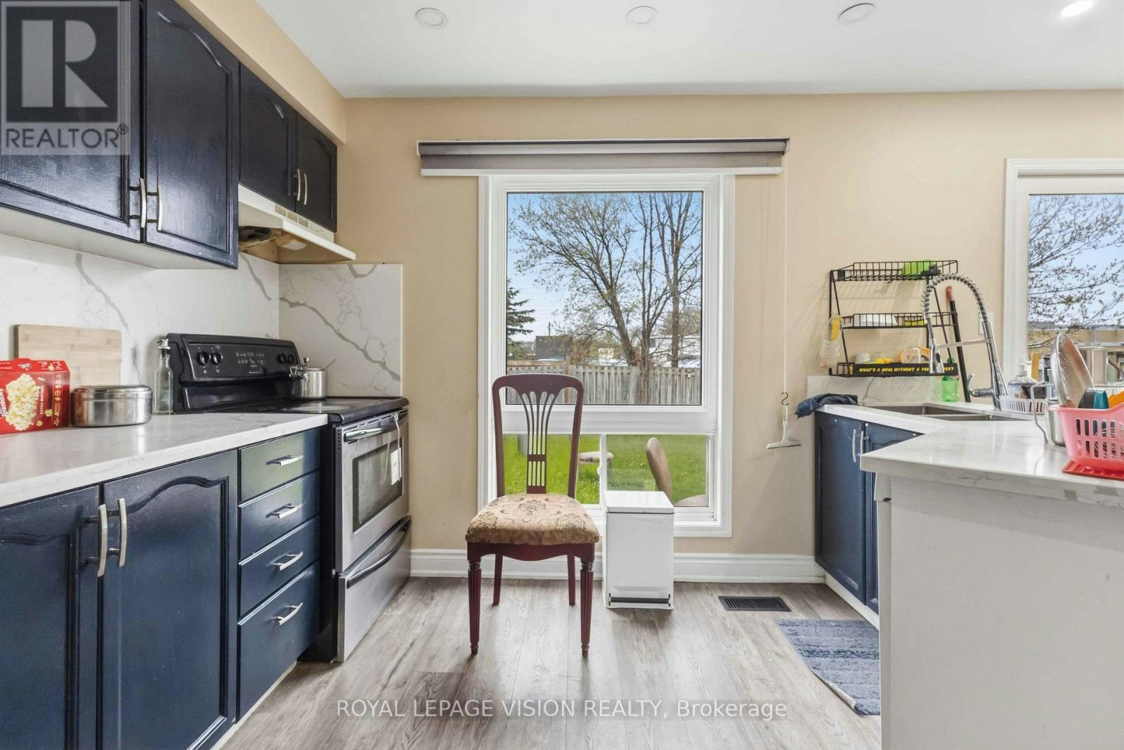 1815 Dalhousie Crescent, Oshawa, ON, L1G 8C5 - 5