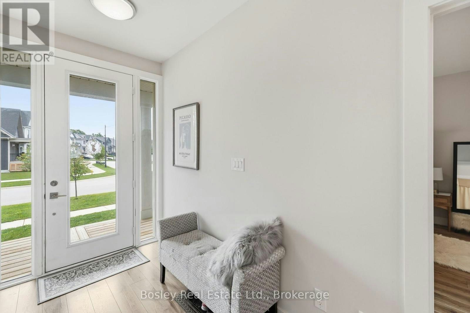 104 Sycamore Street, Blue Mountains, ON, L9Y 5S9 - 5