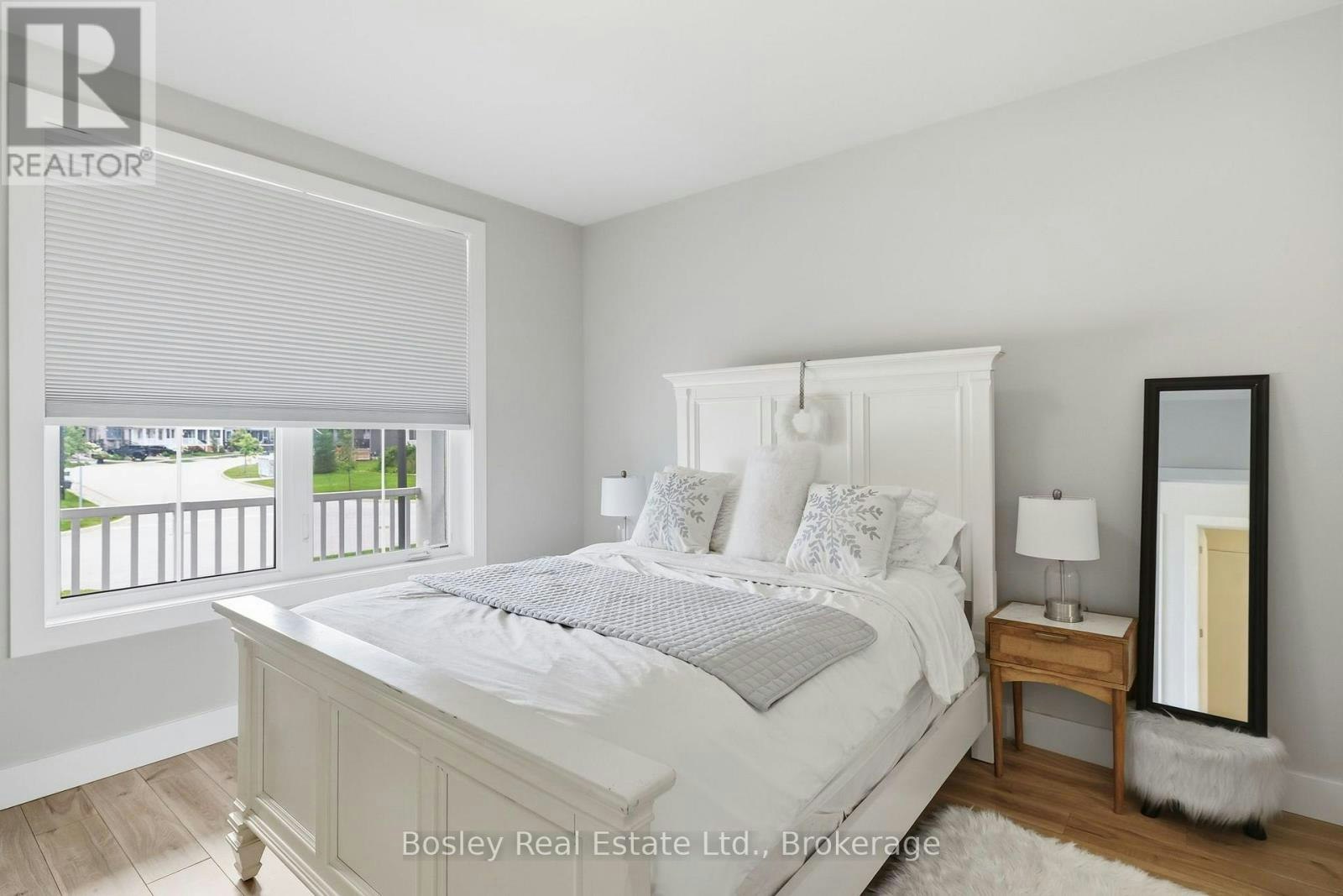 104 Sycamore Street, Blue Mountains, ON, L9Y 5S9 - 9