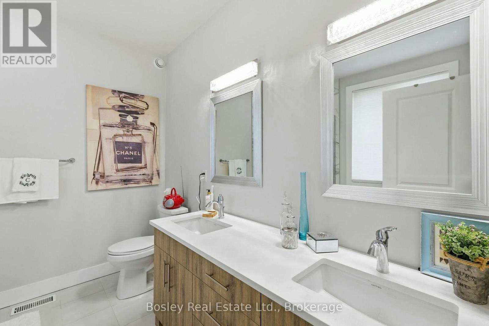 104 Sycamore Street, Blue Mountains, ON, L9Y 5S9 - 11