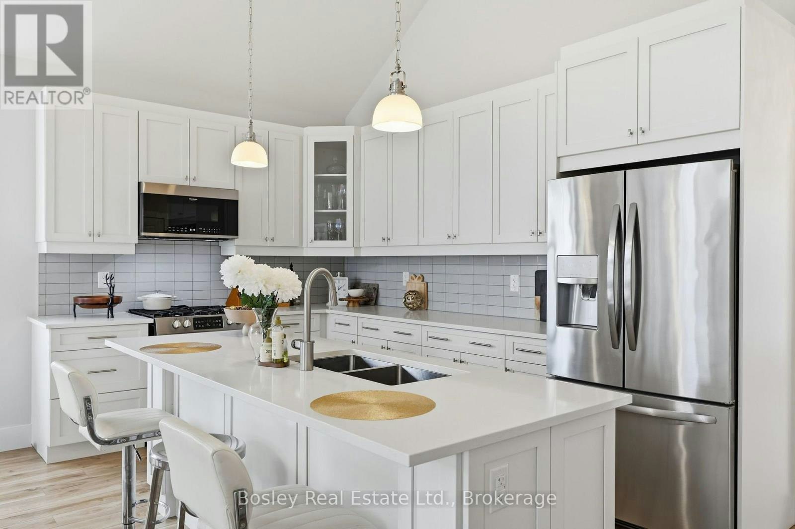 104 Sycamore Street, Blue Mountains, ON, L9Y 5S9 - 25